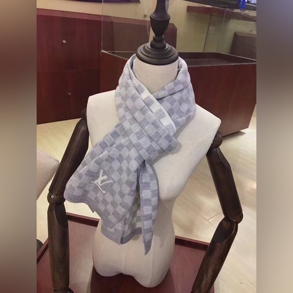 Men’s LV scarf - Picture 8 of 8